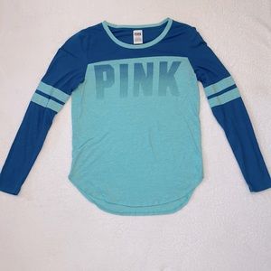 Women’s long sleeve t-shirt. PINK. Size M.